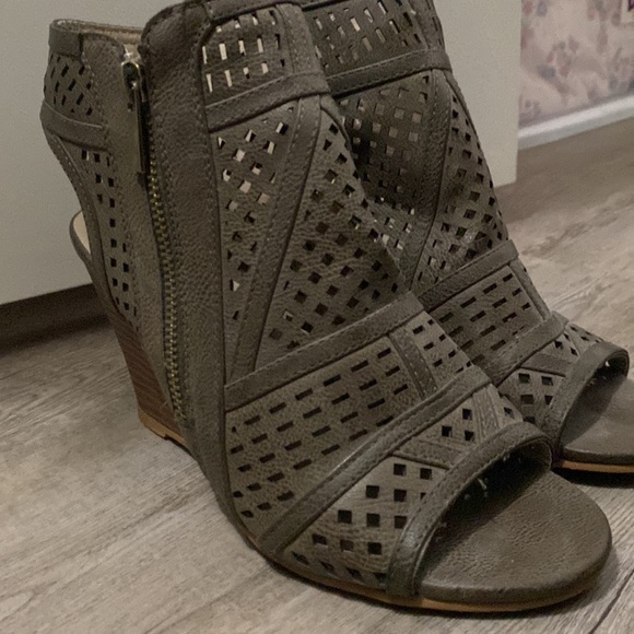 Wedges - Picture 3 of 4